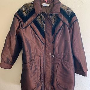 This is a vintage Lindsey Blake coat in size medium